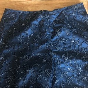 Ronni Nicole | Metallic Embroidered Lined Pants 🖤